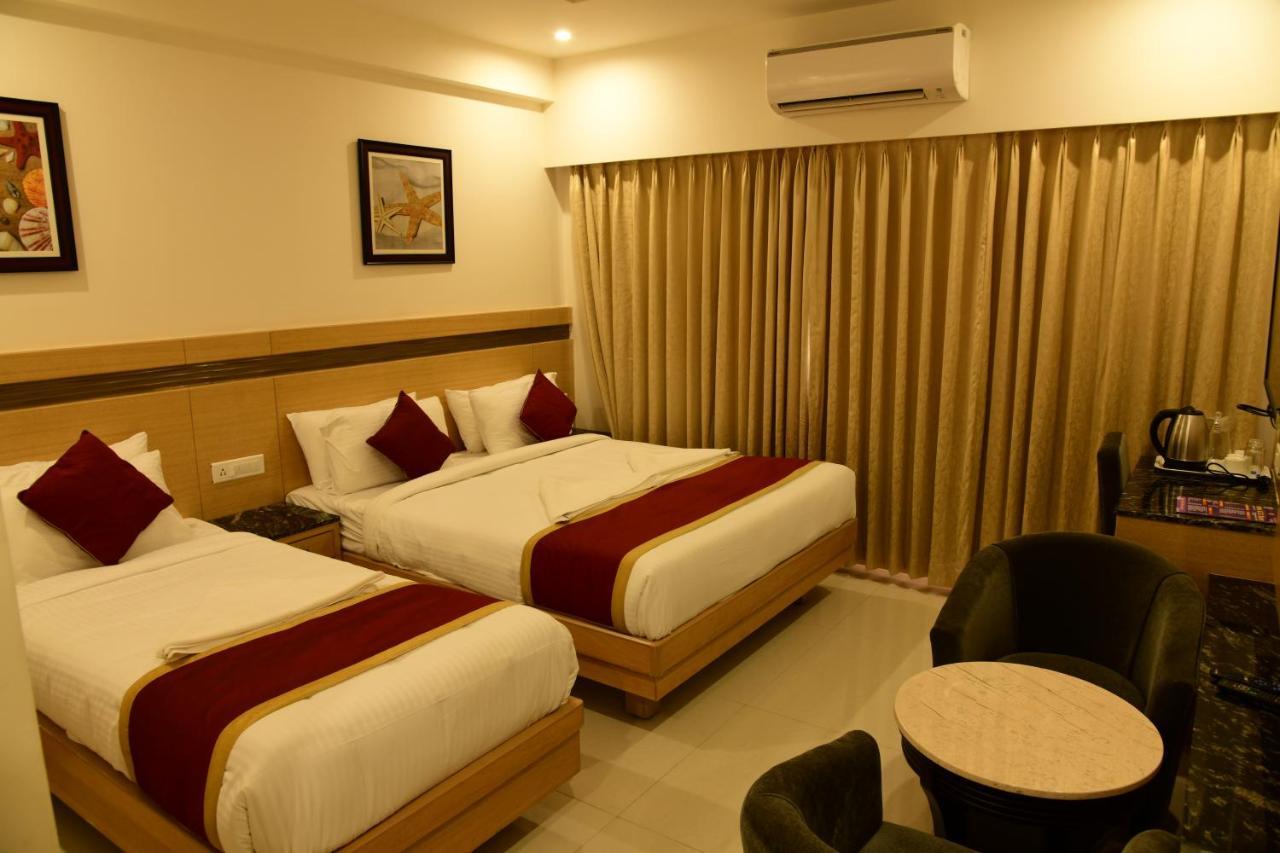 Hotel U.T.Elite Bangalore Eksteriør bilde