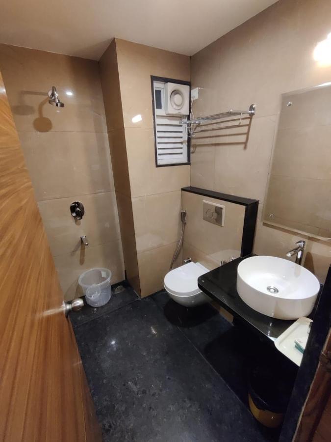 Hotel U.T.Elite Bangalore Eksteriør bilde